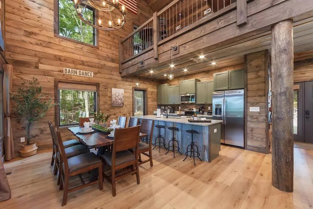 Holiday home Beary Luxe - Brand New Arcade Pool Retreat Pigeon Forge