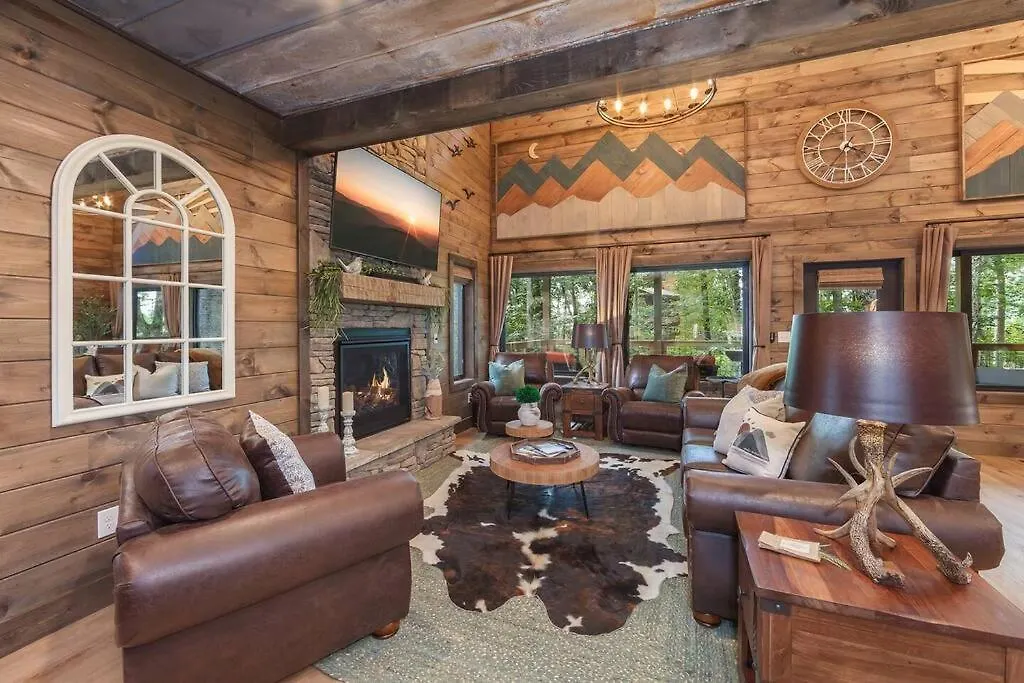 Beary Luxe - Brand New Arcade Pool Retreat *