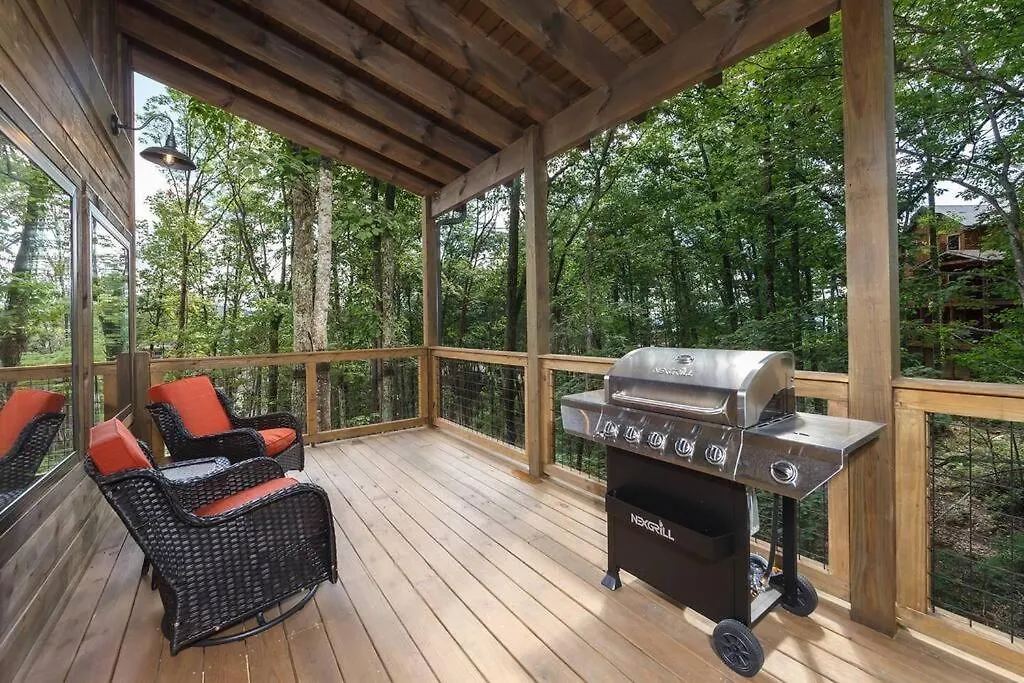 Holiday home Beary Luxe - Brand New Arcade Pool Retreat *