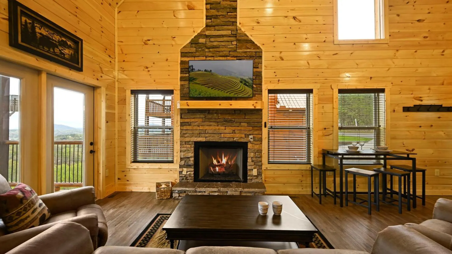 Lodge Fuzzy's Den