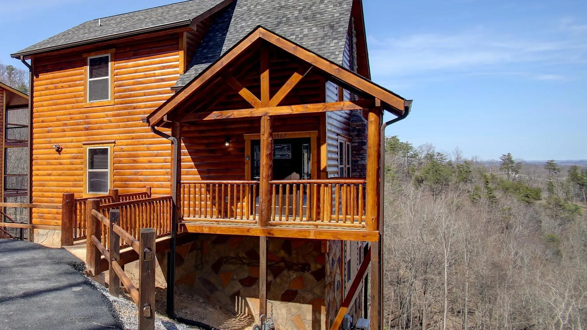 Lodge Fuzzy's Den