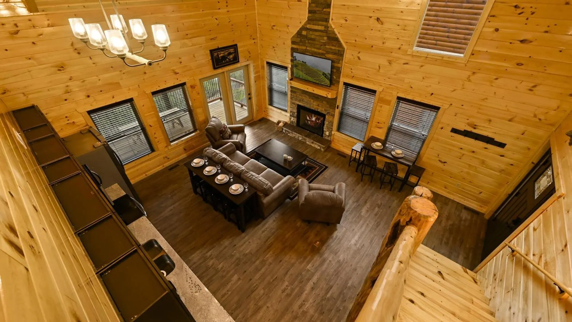 Lodge Fuzzy's Den