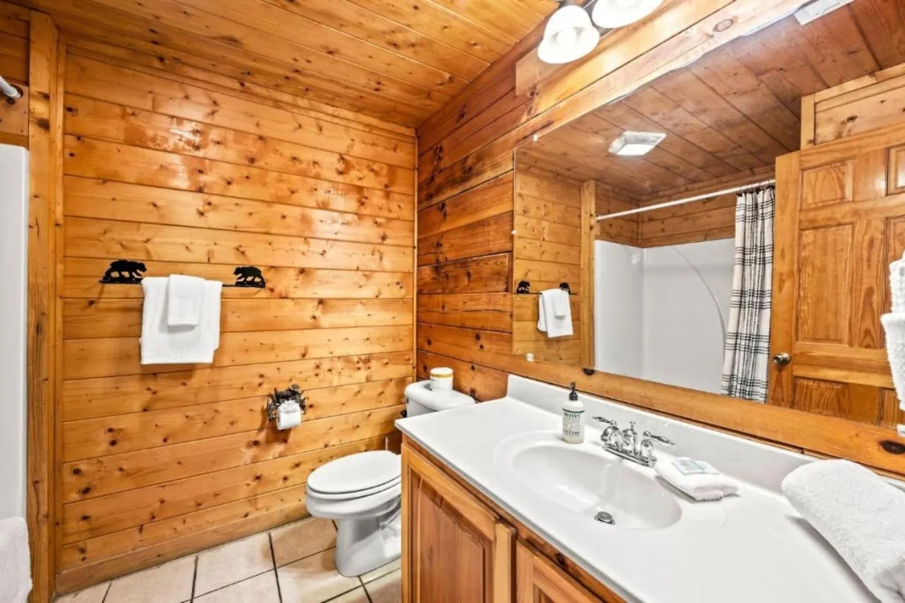 Misty Mountain Game And Hot Tub Holiday home *