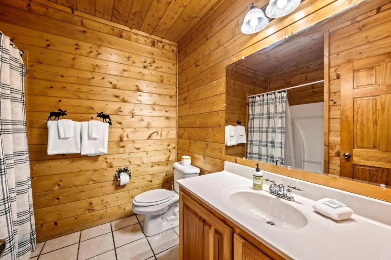 Misty Mountain Game And Hot Tub Holiday home *