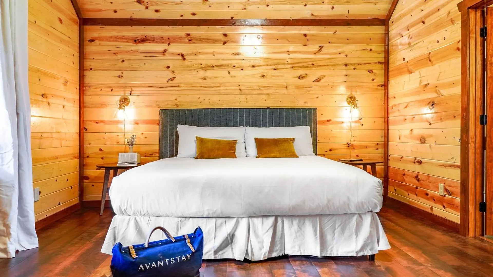 Daybreak By Avantstay Sleeps 18 Cabin Poolspa Holiday home *