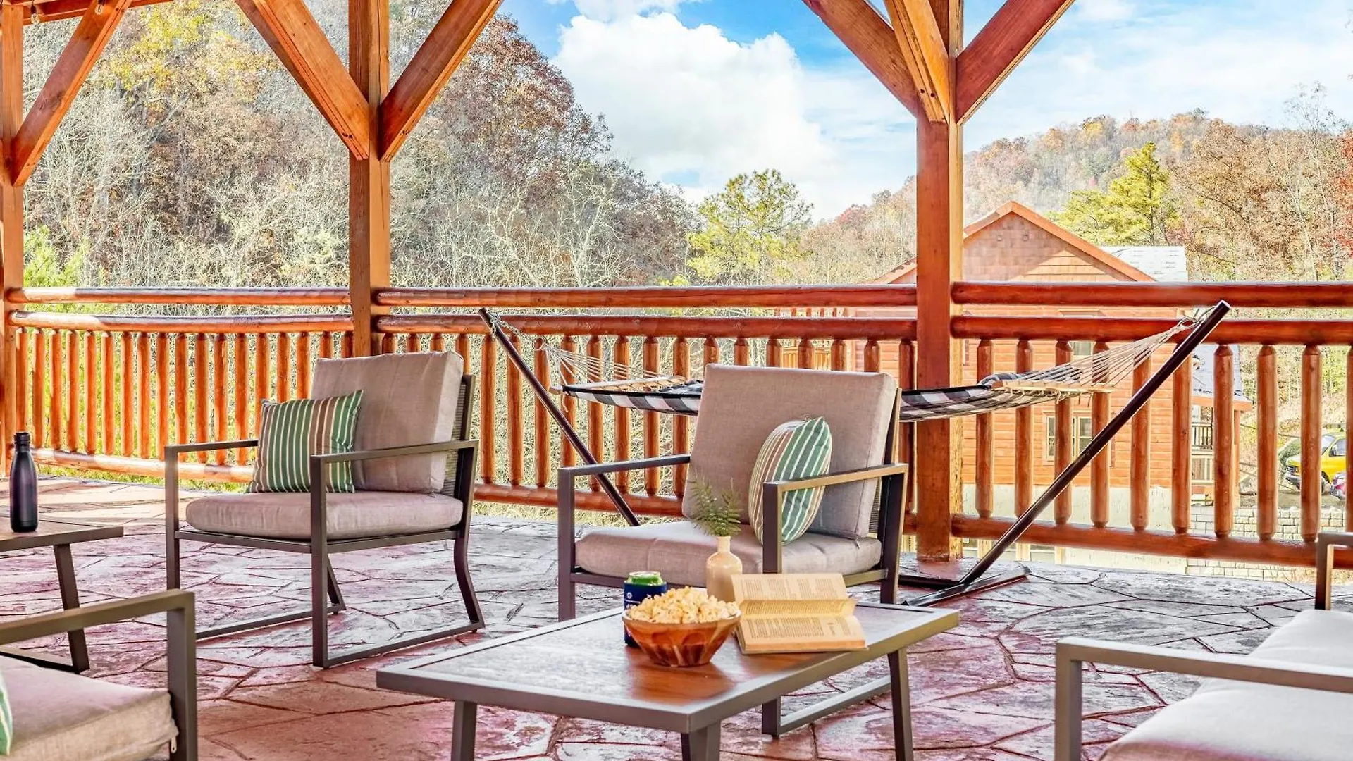 Holiday home Daybreak By Avantstay Sleeps 18 Cabin Poolspa *