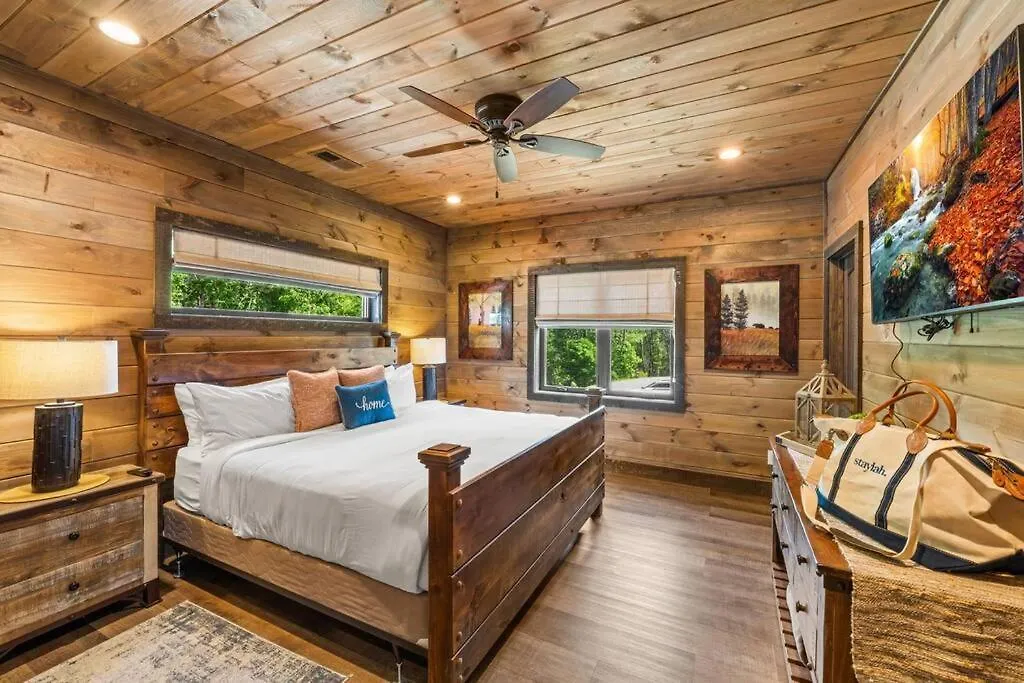 Breathtaking View Mountain Lux Games Pool Theater Holiday home