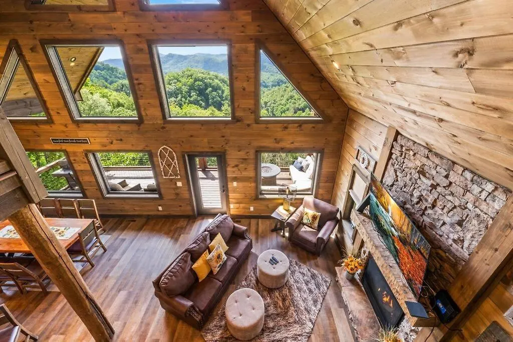 Breathtaking View Mountain Lux Games Pool Theater Pigeon Forge