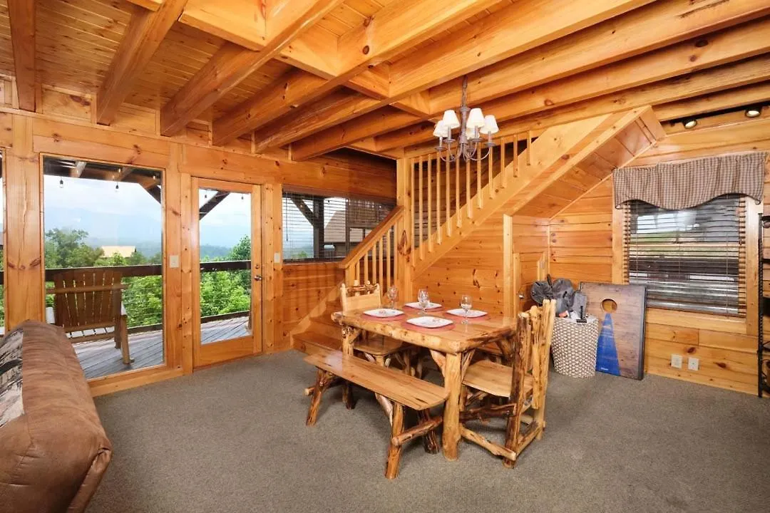 Holiday home Breathtaking Views! Just 5 Min To Pkwy *