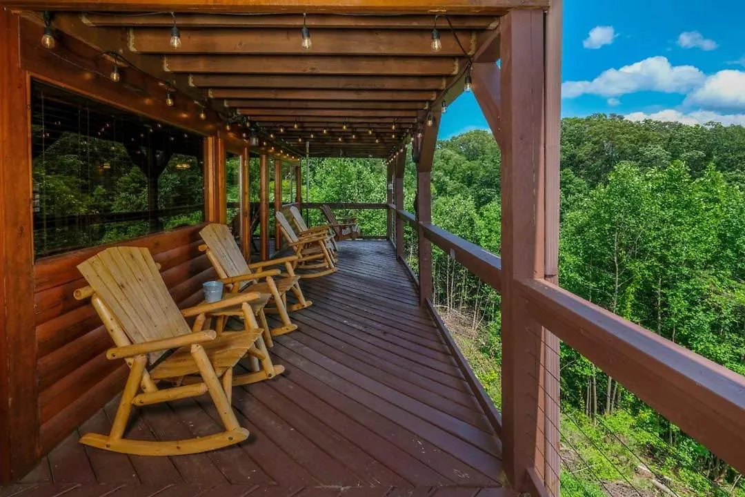 Breathtaking Views! Just 5 Min To Pkwy Holiday home