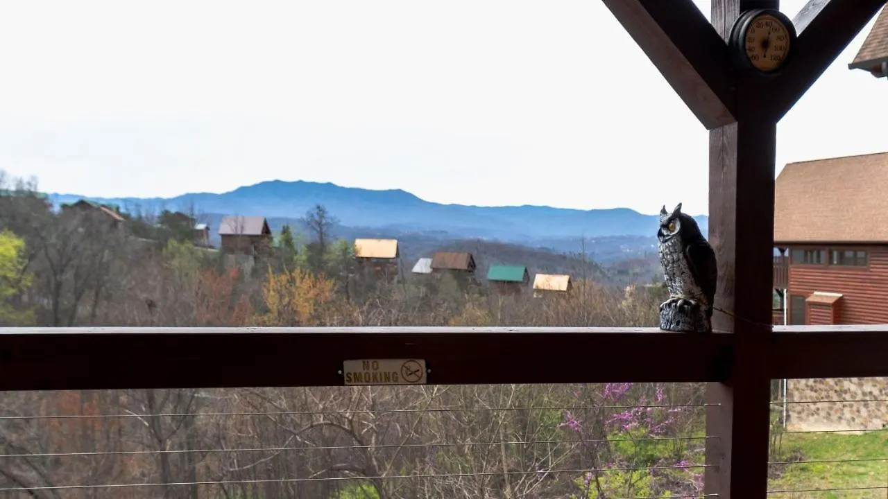 Holiday home Breathtaking Views! Just 5 Min To Pkwy *