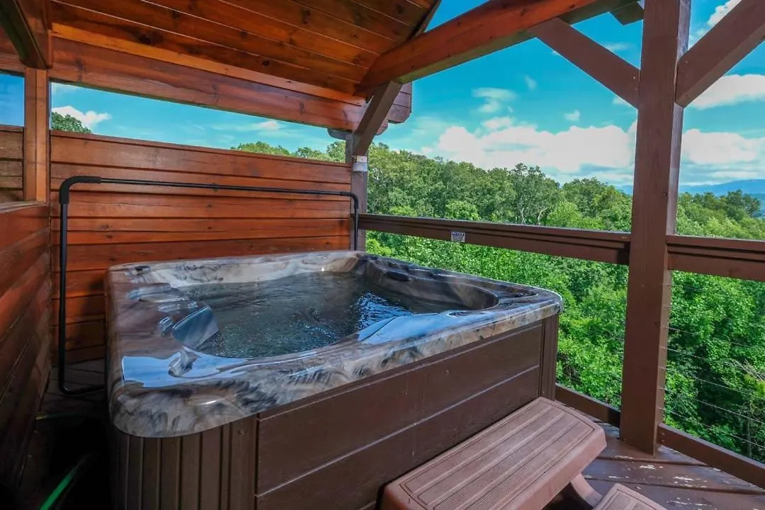 Holiday home Breathtaking Views! Just 5 Min To Pkwy