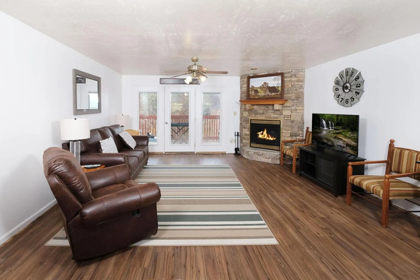 Holiday home Cozy 2br Just 5 Min To Pkwy! Free Attraction Tickets Pigeon Forge