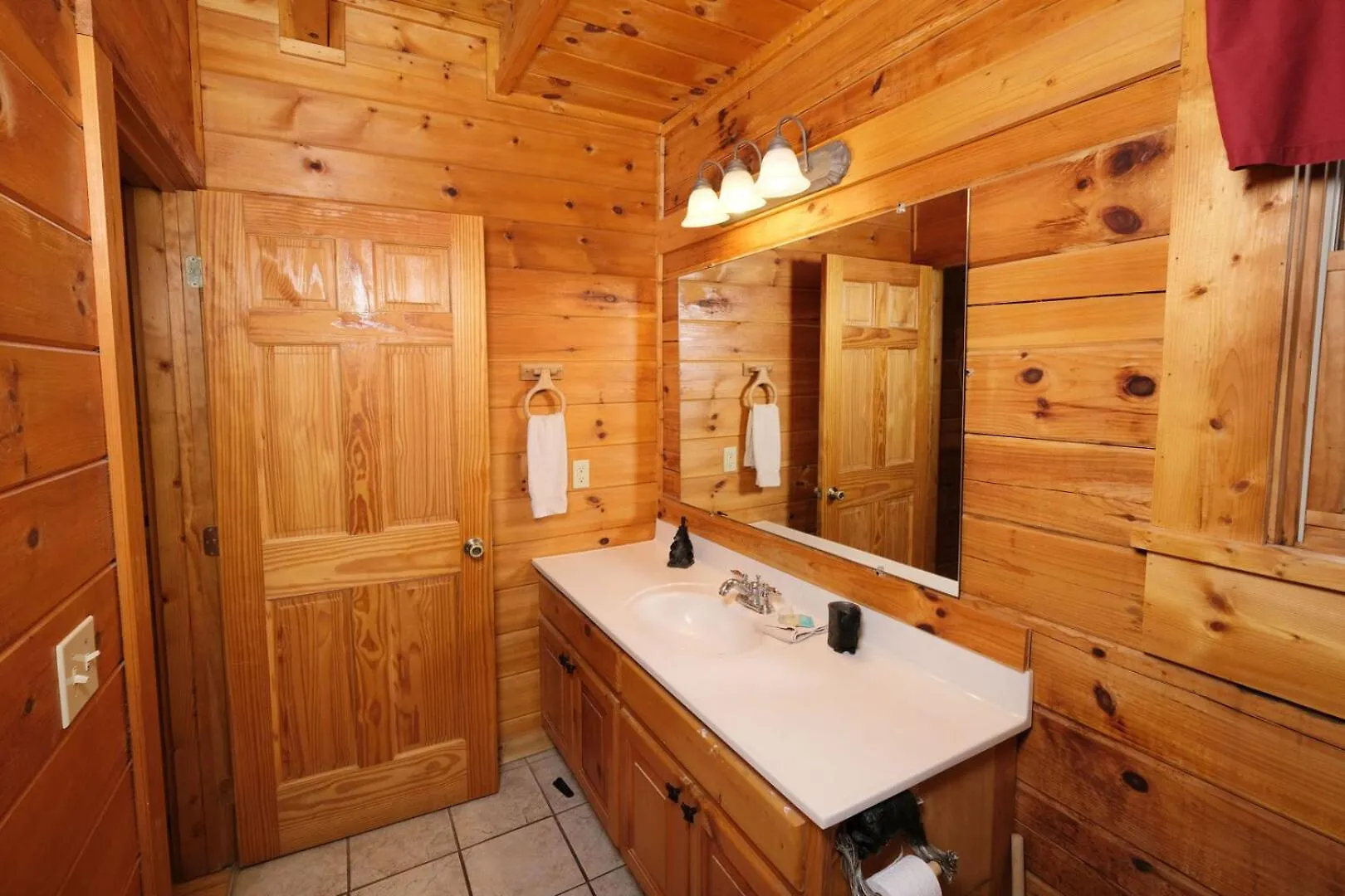 Cozy 2br Just 5 Min To Pkwy Hot Tub Free Attraction Tickets