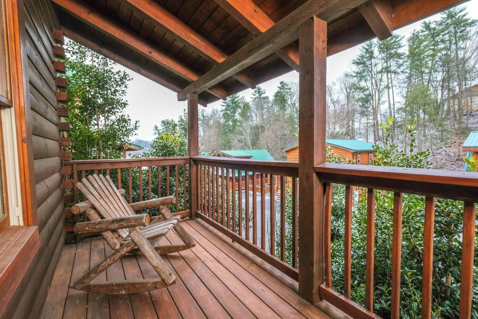 Cozy 2br Just 5 Min To Pkwy Hot Tub Free Attraction Tickets Holiday home