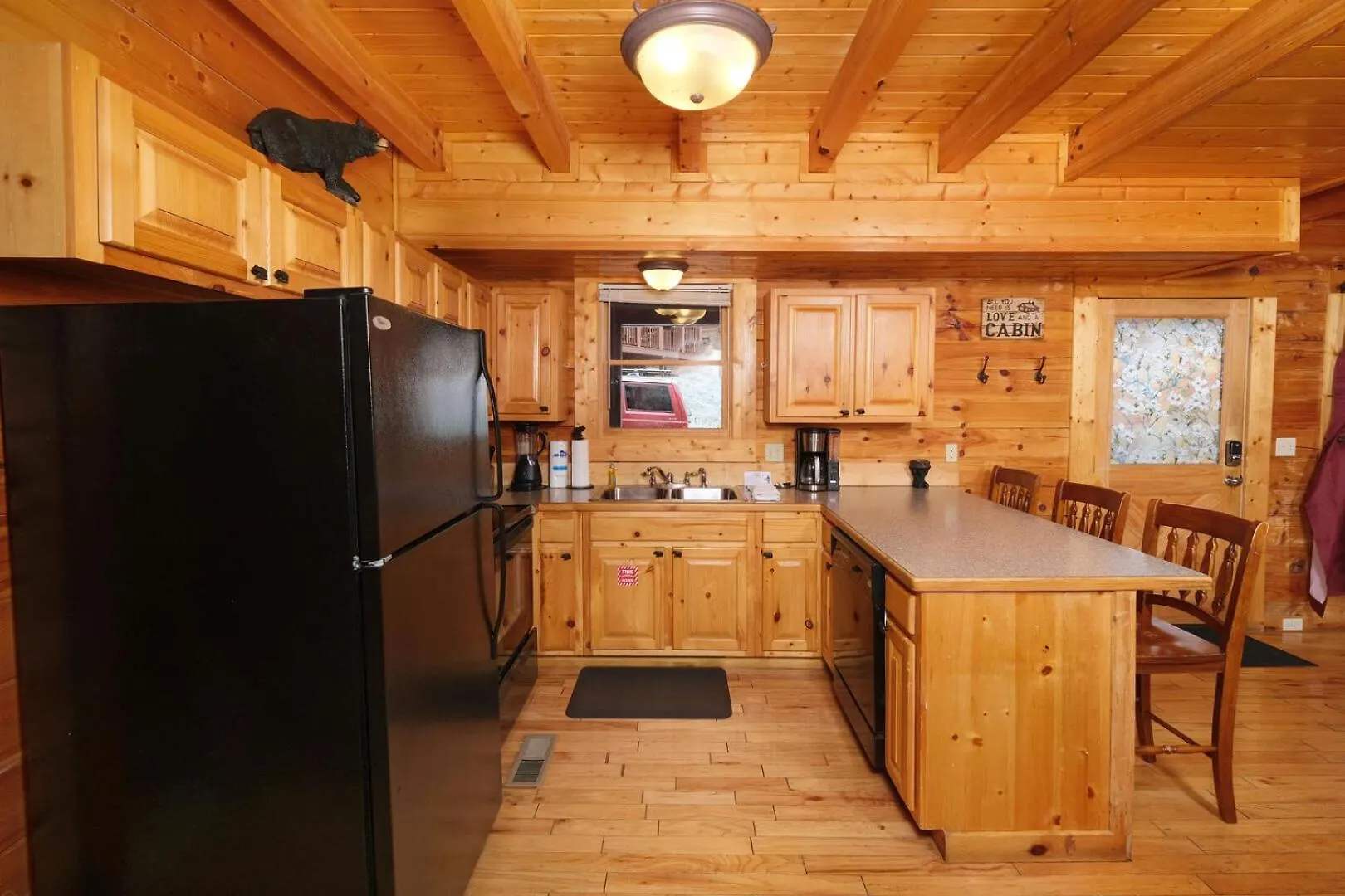 Holiday home Cozy 2br Just 5 Min To Pkwy Hot Tub Free Attraction Tickets *