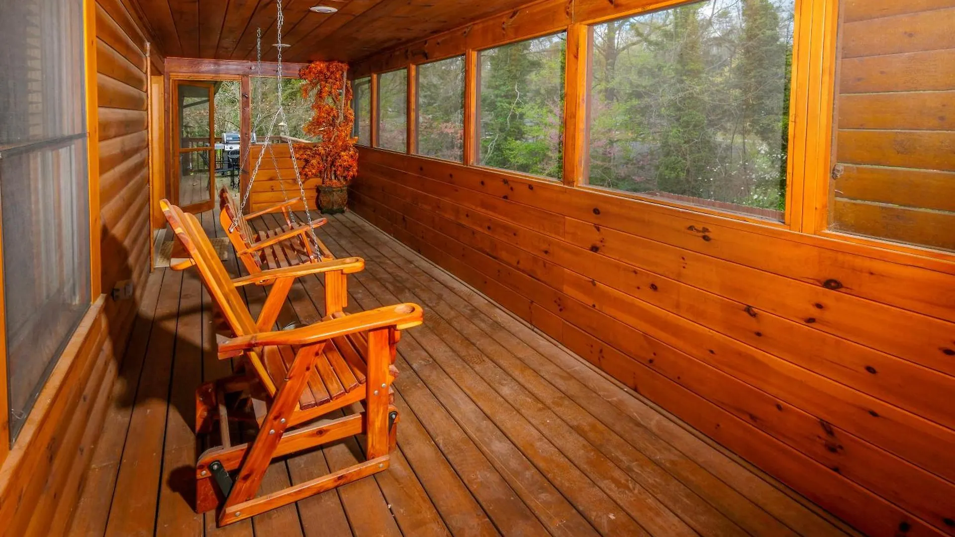 Holiday home 6br W Outdoor Pool Just 3 Min To Pigeon Forge! Free Attraction Tickets Gameroom Hot Tub *
