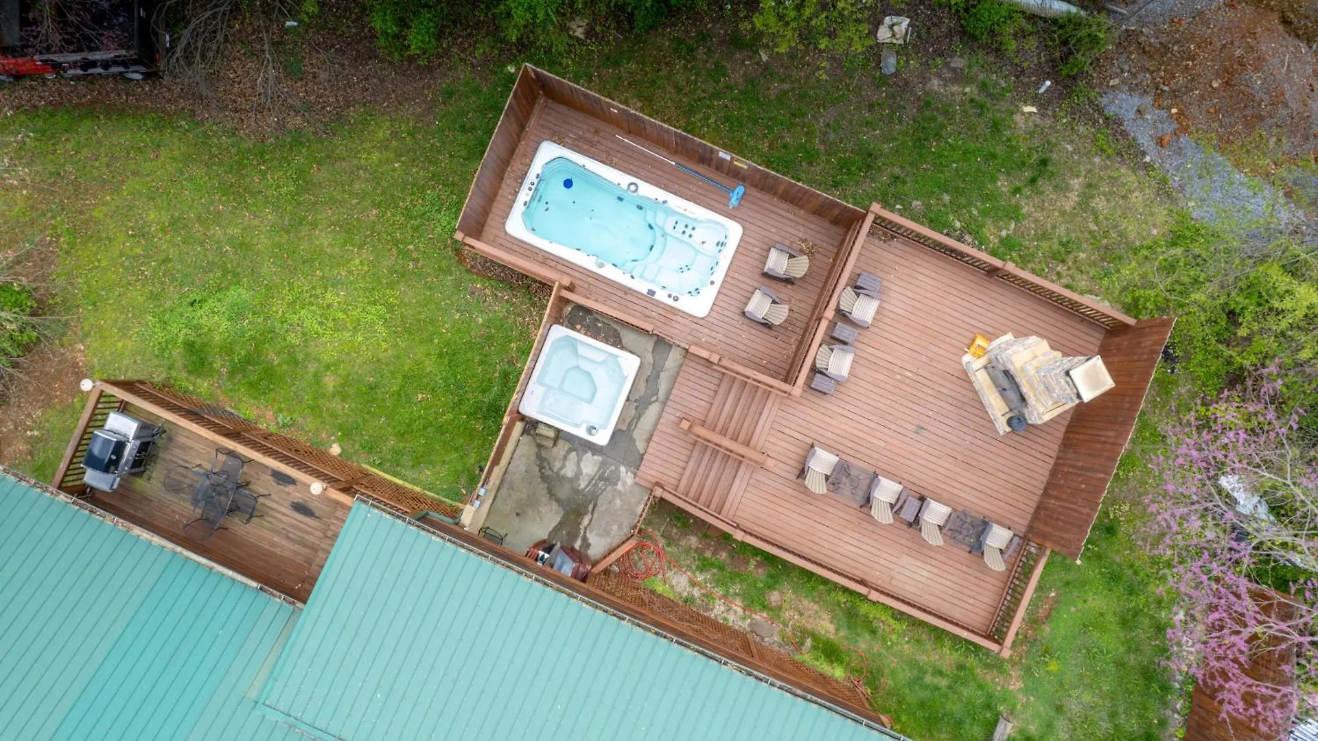 6br W Outdoor Pool Just 3 Min To Pigeon Forge! Free Attraction Tickets Gameroom Hot Tub *