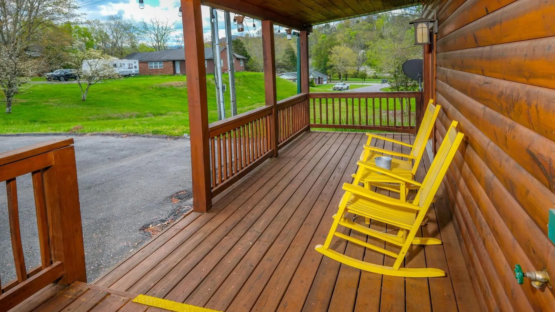 6br W Outdoor Pool Just 3 Min To Pigeon Forge! Free Attraction Tickets Gameroom Hot Tub Pigeon Forge