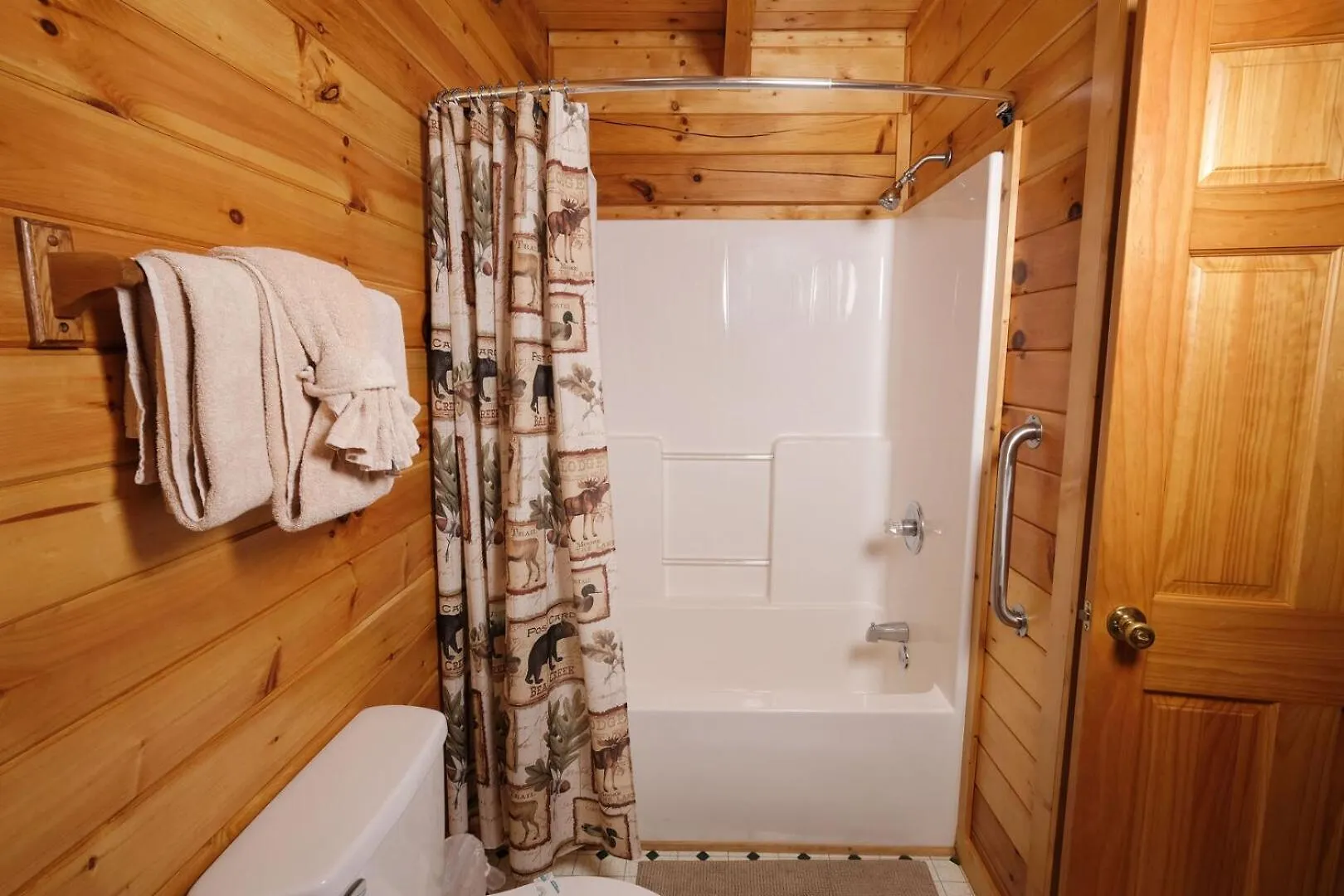 Holiday home Charming 2br Mountain Views! Hot Tub