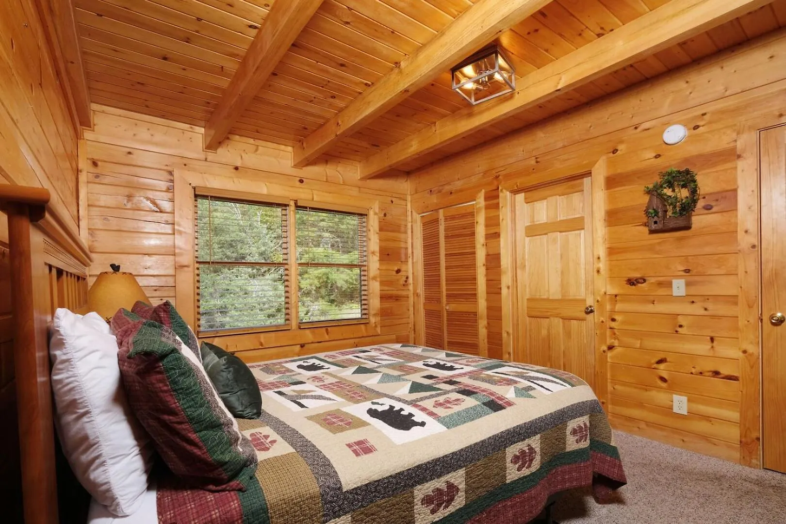 Holiday home Charming 2br Mountain Views! Hot Tub *