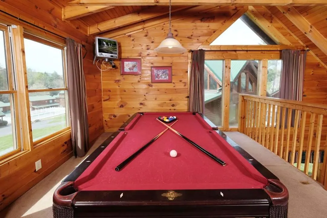Stunning 2br 5 Min To Pkwy Hot Tub Free Attraction Tickets *