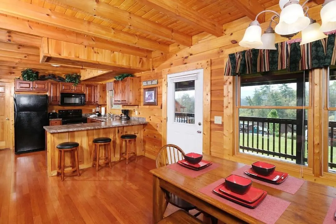 Stunning 2br 5 Min To Pkwy Hot Tub Free Attraction Tickets Holiday home *