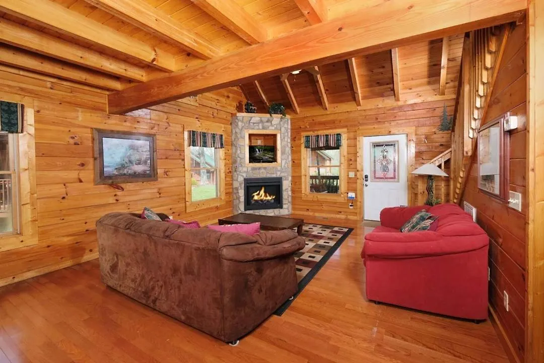 Stunning 2br 5 Min To Pkwy Hot Tub Free Attraction Tickets Pigeon Forge