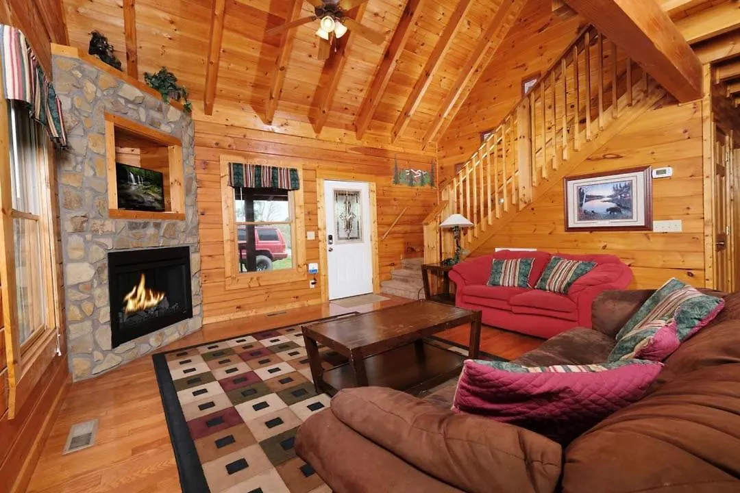 Holiday home Stunning 2br 5 Min To Pkwy Hot Tub Free Attraction Tickets