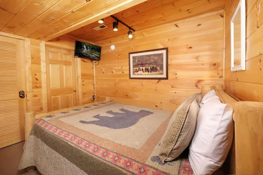 Cozy 2br Hot Tub Pool Table * Pigeon Forge
