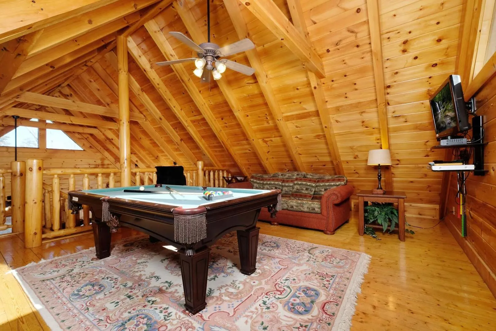 Romantic 1br Unbelievable Views! Hot Tub Holiday home *