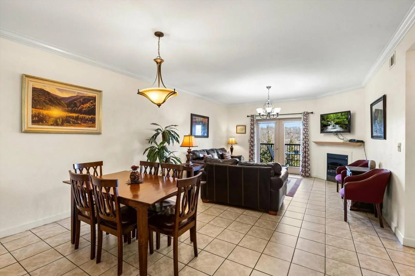 Spacious 3br Just 2 Min To Pkwy Pigeon Forge