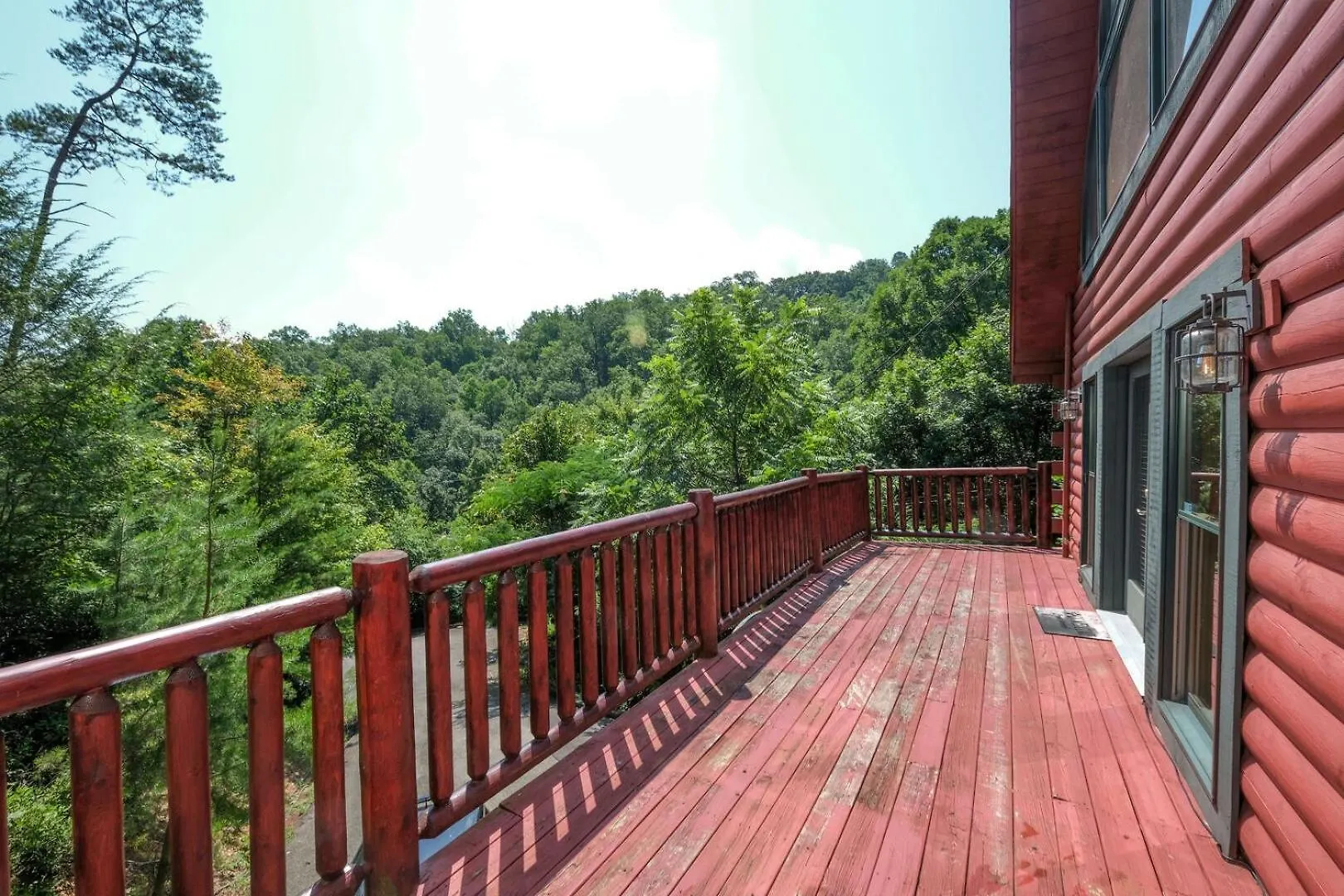 Pet Friendly 3br Theater Hot Tub Pool Table Holiday home