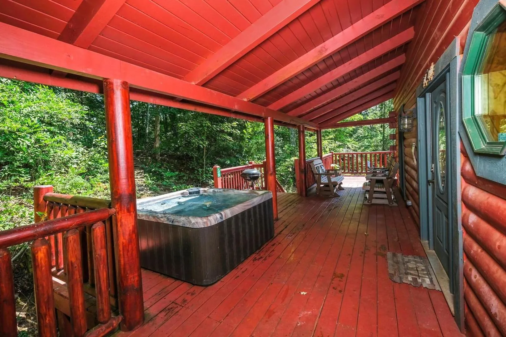 Pet Friendly 3br Theater Hot Tub Pool Table Pigeon Forge