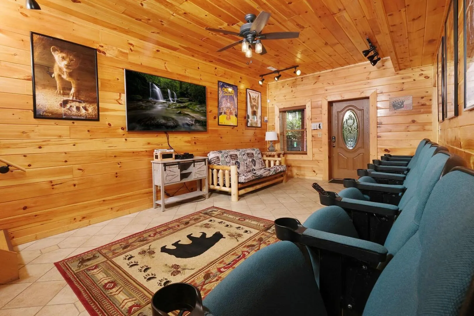 Pet Friendly 3br Theater Hot Tub Pool Table