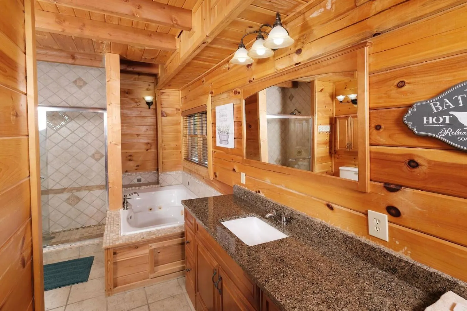 Holiday home Pet Friendly 3br Theater Hot Tub Pool Table Pigeon Forge