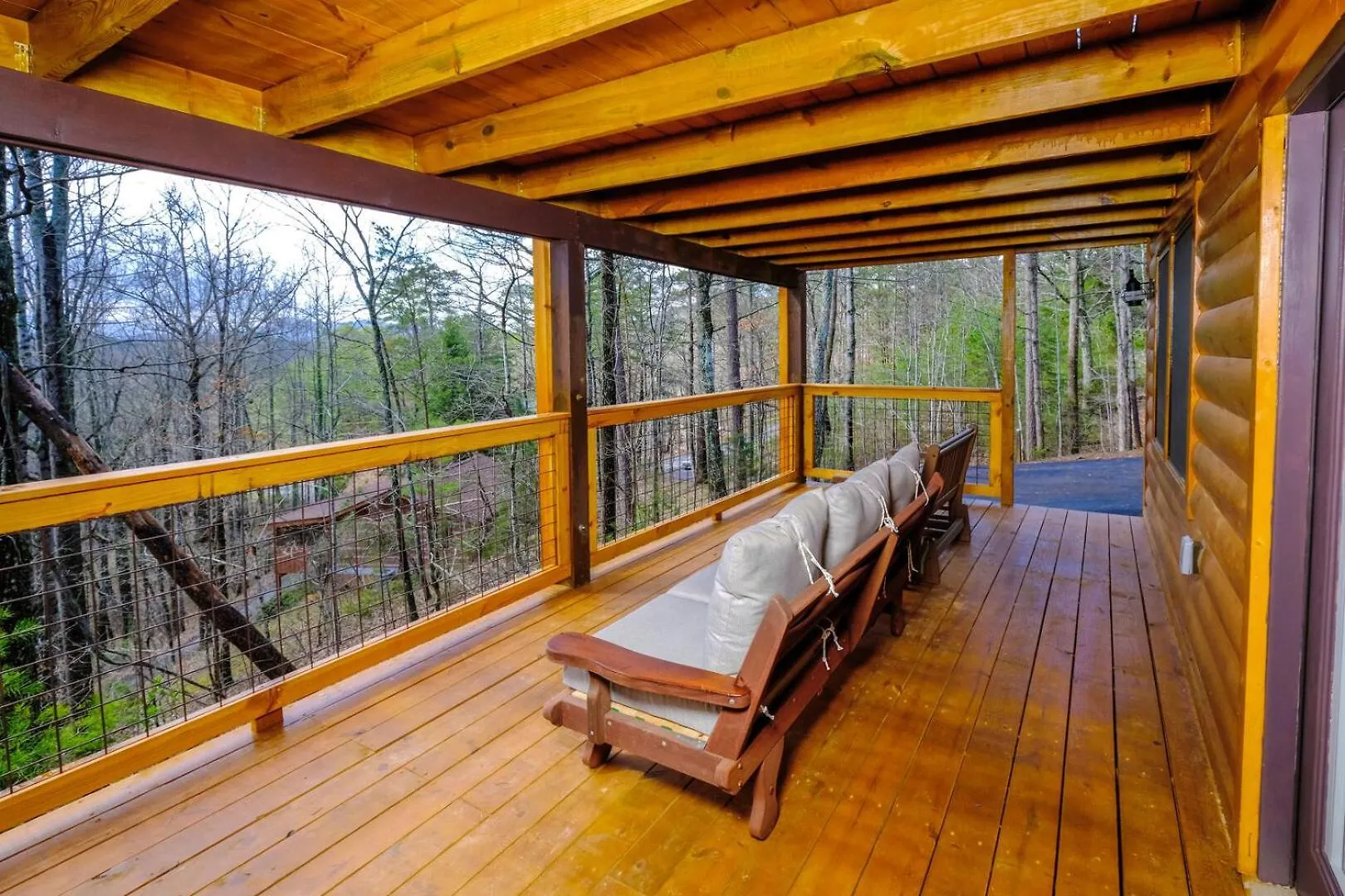 Cozy And Relaxing 2br Hot Tub Pool Table Free Attraction Tickets Holiday home