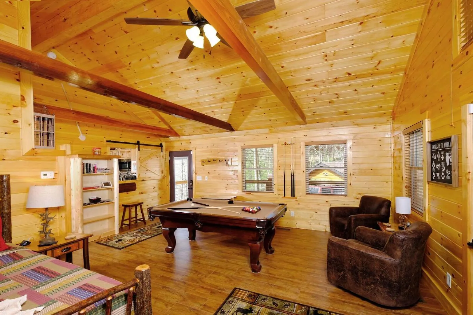 Cozy And Relaxing 2br Hot Tub Pool Table Free Attraction Tickets Holiday home