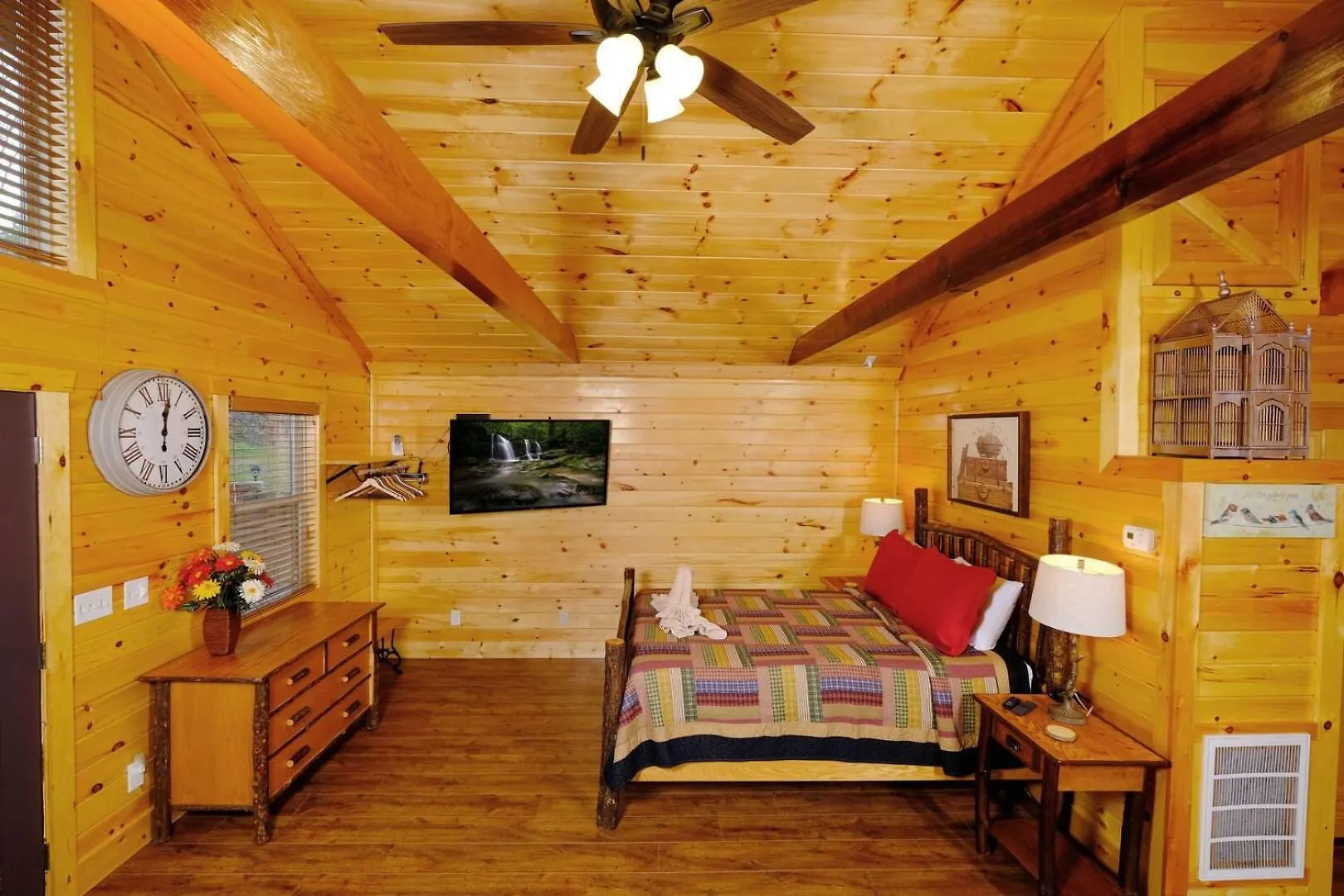 Cozy And Relaxing 2br Hot Tub Pool Table Free Attraction Tickets Holiday home