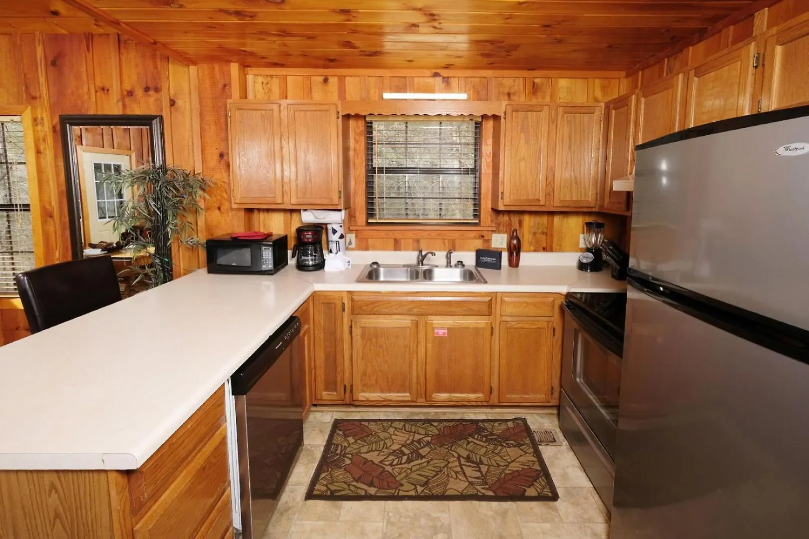 Romantic 1br Hot Tub Free Attraction Tickets Holiday home Pigeon Forge