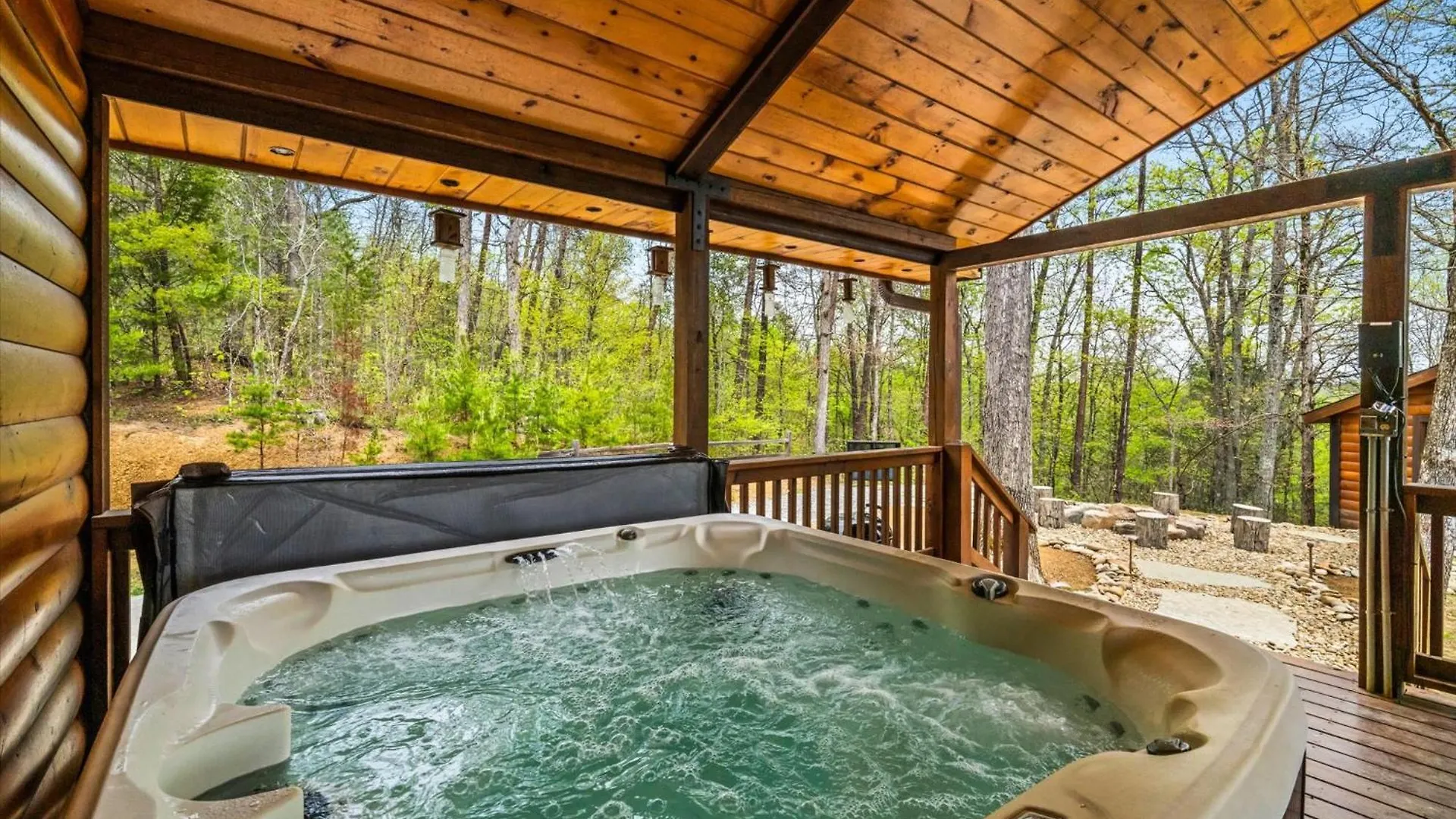 Modern 3br Views Hot Tub Fire Pit Gameroom Free Attraction Tickets Holiday home *