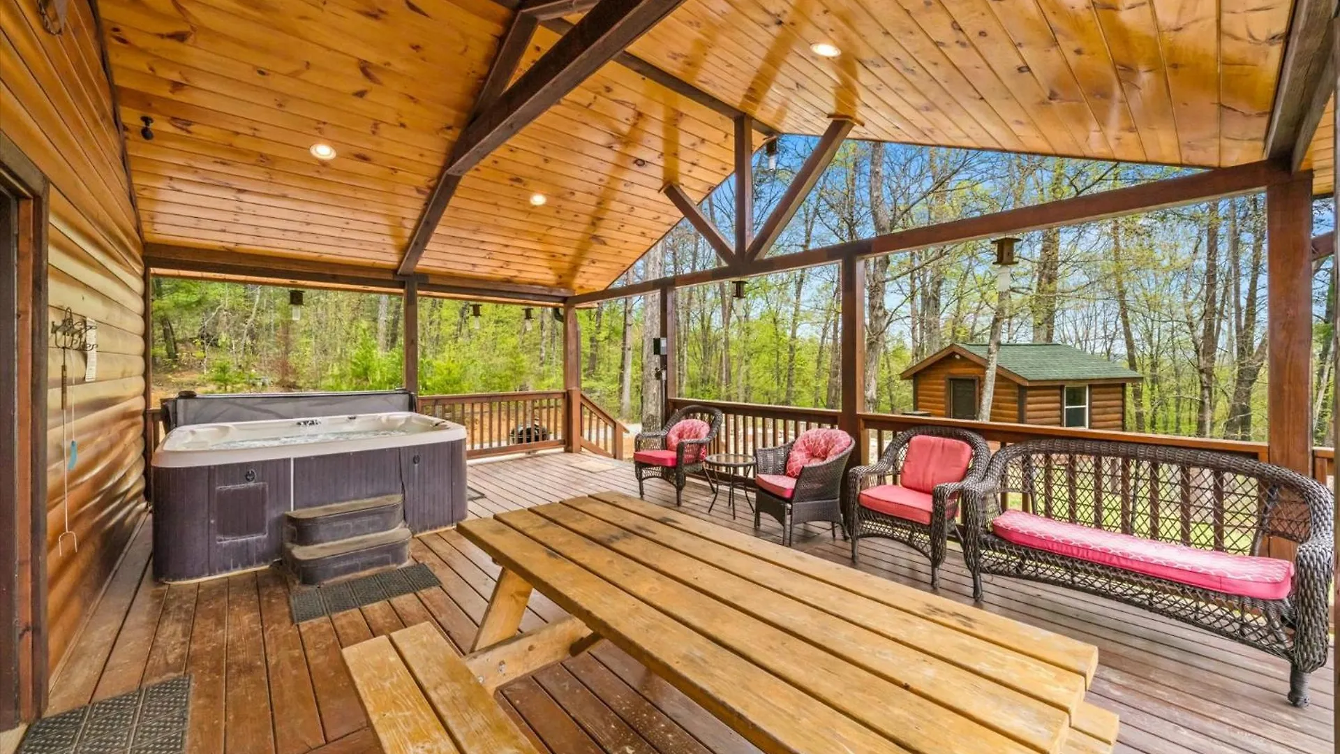 Modern 3br Views Hot Tub Fire Pit Gameroom Free Attraction Tickets *