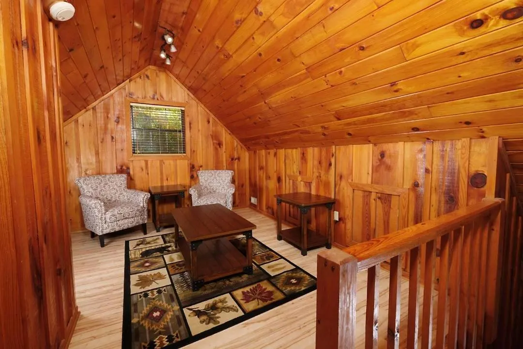 Romantic 1br Hot Tub Free Attraction Tickets * Pigeon Forge