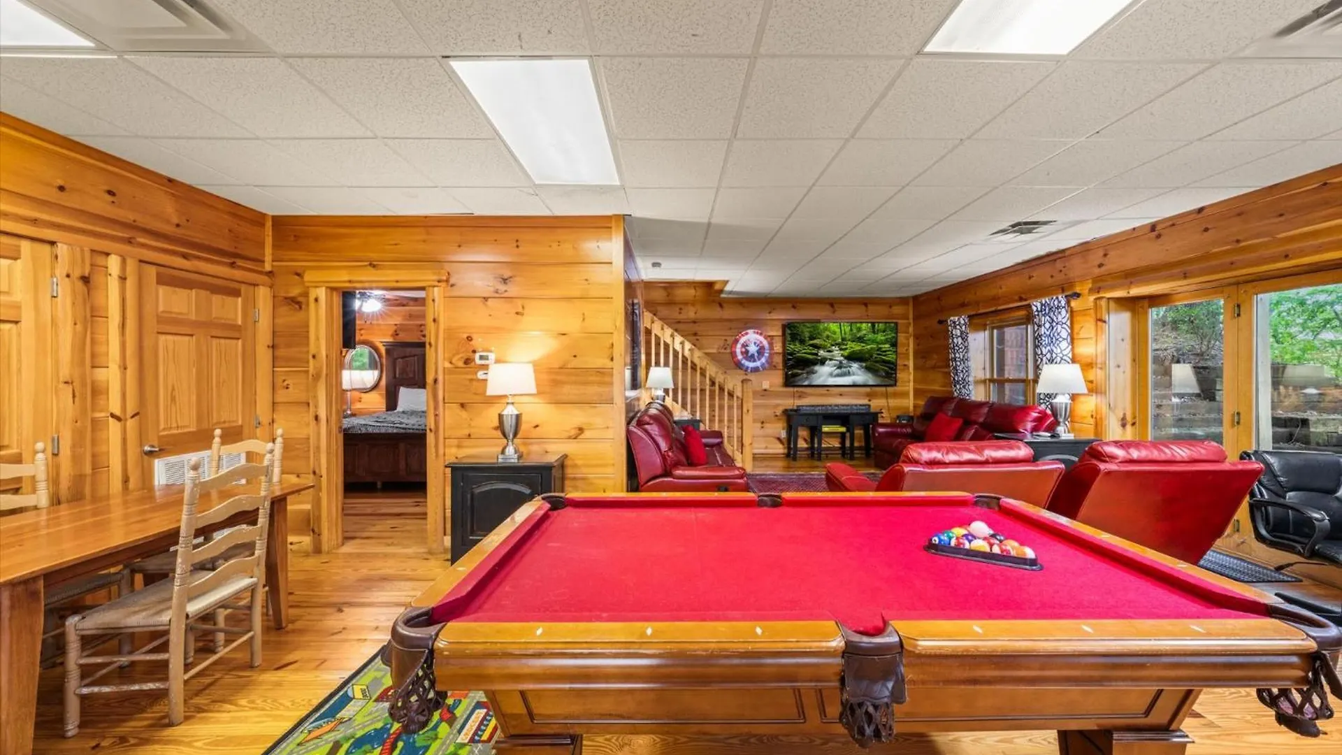 Holiday home Spacious 5br Sleeps 10 Gameroom Hot Tub Free Attraction Tickets *