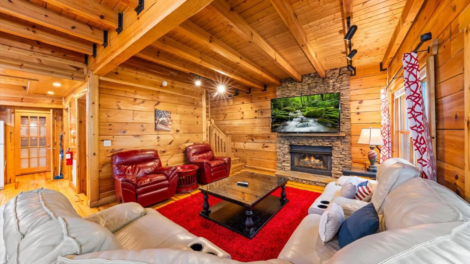Holiday home Spacious 5br Sleeps 10 Gameroom Hot Tub Free Attraction Tickets *