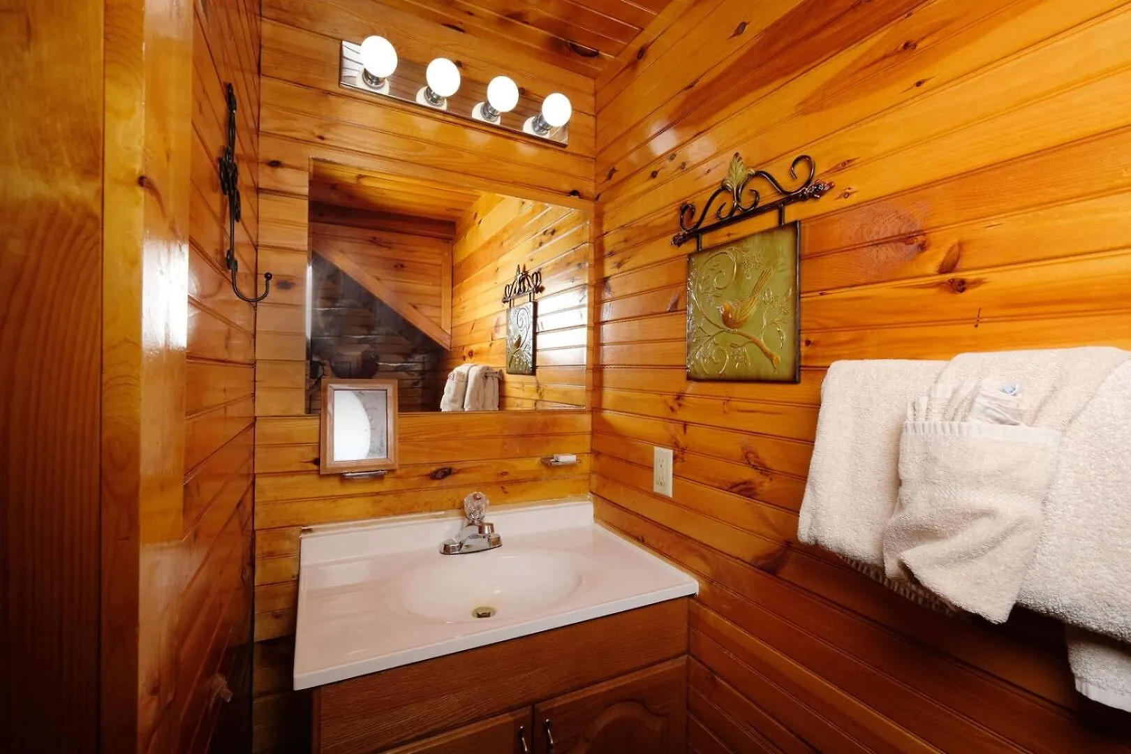 Cozy 2br Just 10 Min To Pkwy! Pigeon Forge
