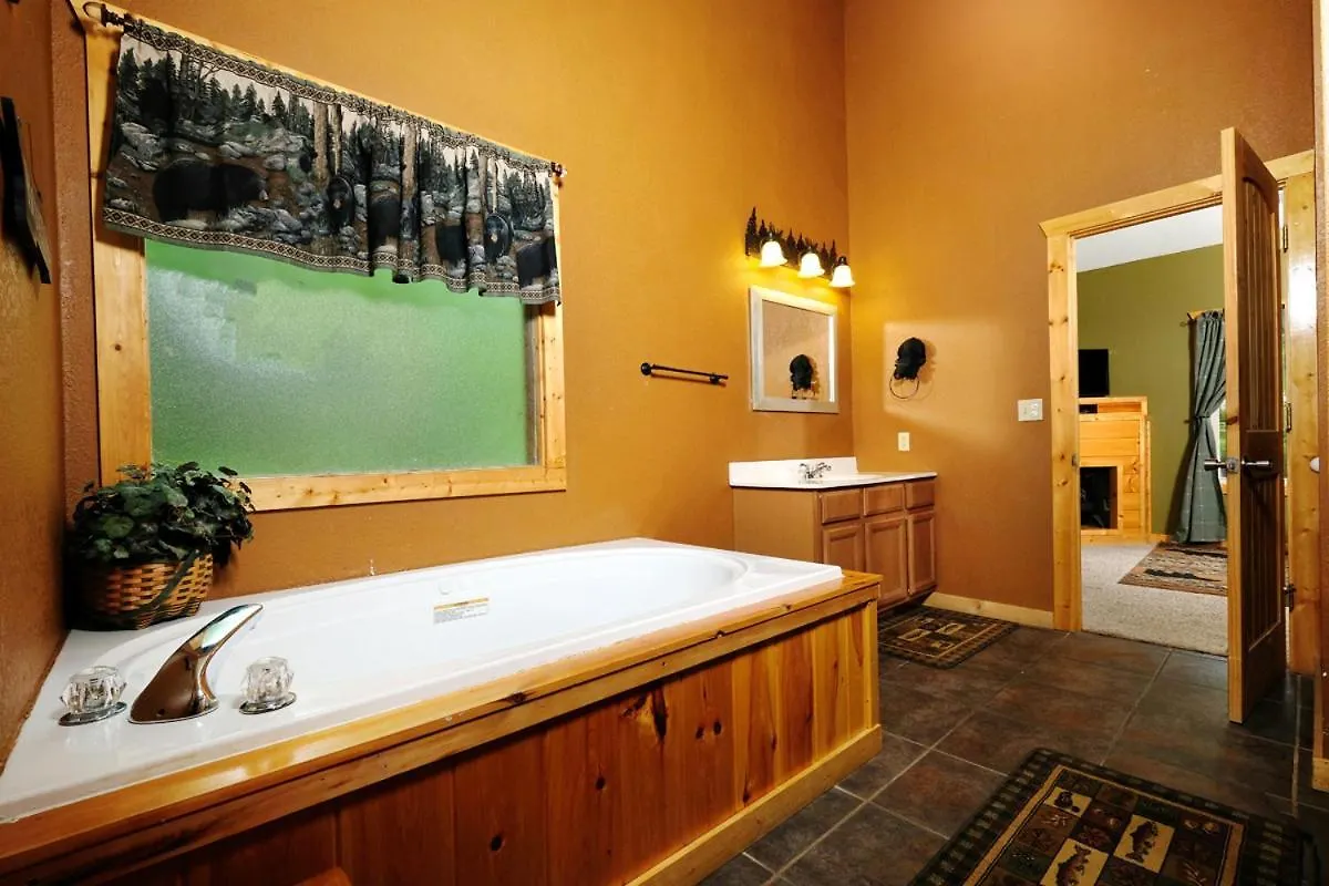 Cozy 2br Just 5 Min To Dollywood Hot Tub Free Attraction Tickets