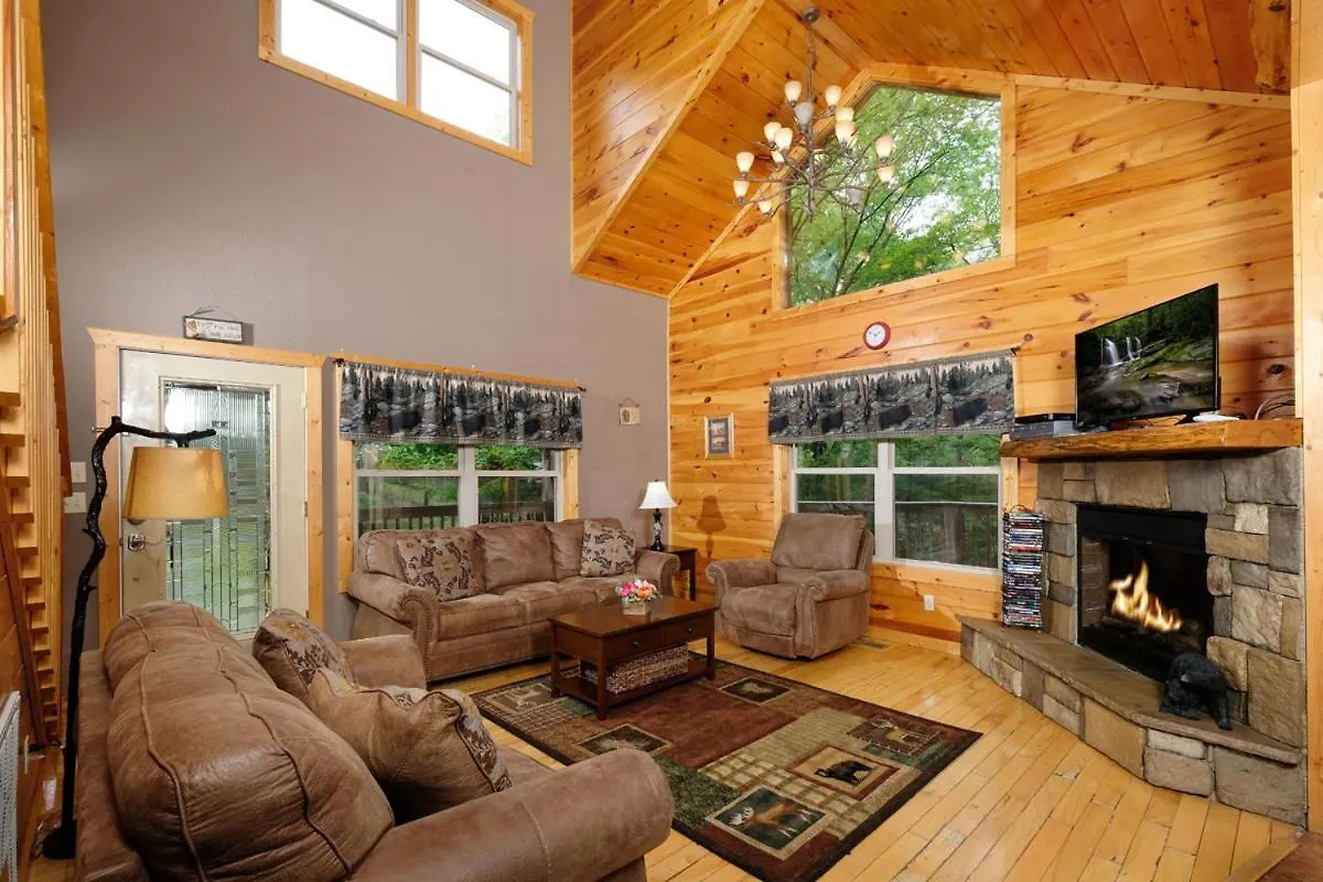 Cozy 2br Just 5 Min To Dollywood Hot Tub Free Attraction Tickets Holiday home Pigeon Forge