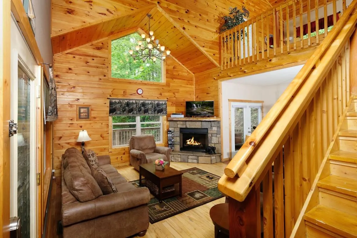 Cozy 2br Just 5 Min To Dollywood Hot Tub Free Attraction Tickets Holiday home