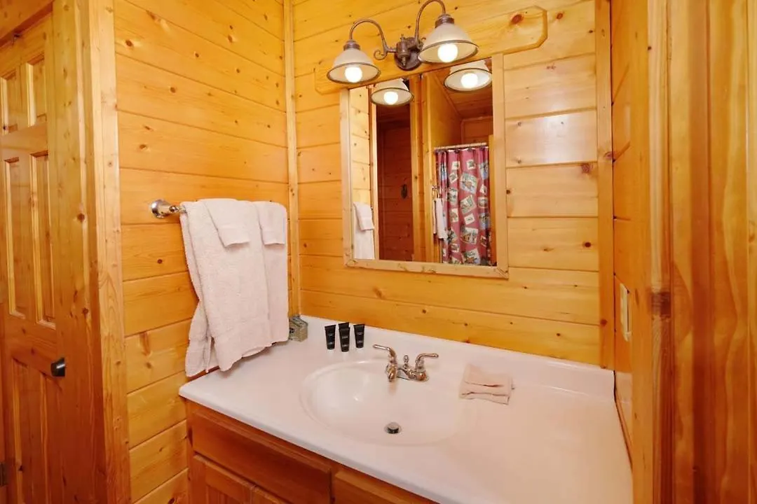 Holiday home Among The Oaks Pigeon Forge